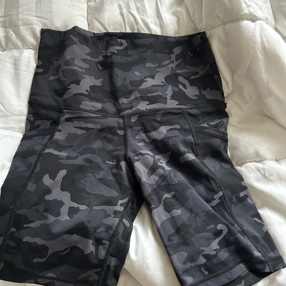 Sweat & Milk Blair ultra high rise compression postpartum biker short 8”